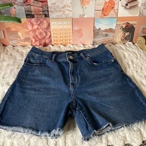 Cute and comfortable everything you could ever need in a pair of shorts🤩